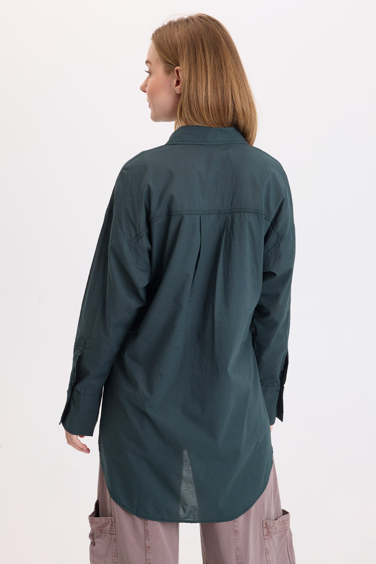 Wearables Ellard Cotton Voile High-Low Side-Slit Button-Up Blouse Vining Ivy Pigment - XCVI