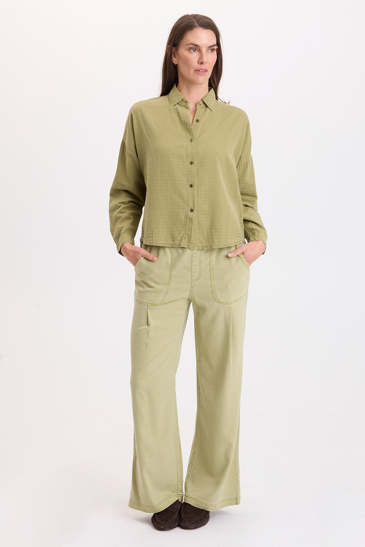 Wearables Becknir Basket Weave Textured Button-Up Top Artichoke Pigment - XCVI