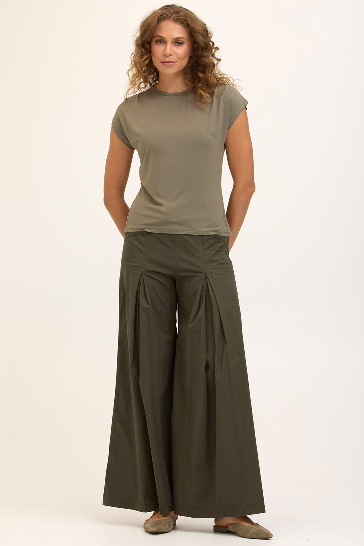 Wearables Core Zorba Stretch Poplin Box-Pleat Wide-Leg Pant Olive - XCVI