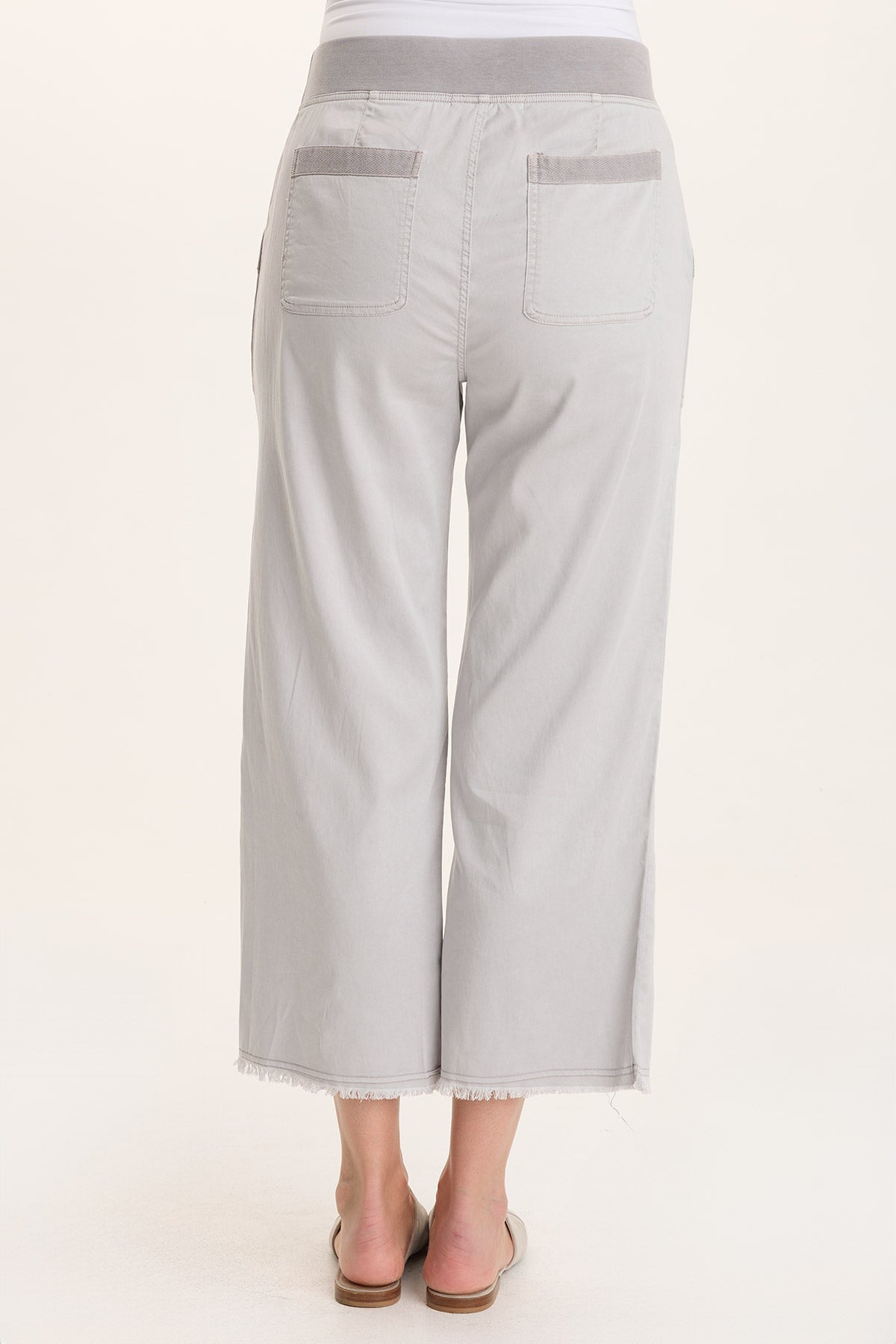 Daga Tencel Pull-On Crop Pant Soft Pebble Pigment - XCVI