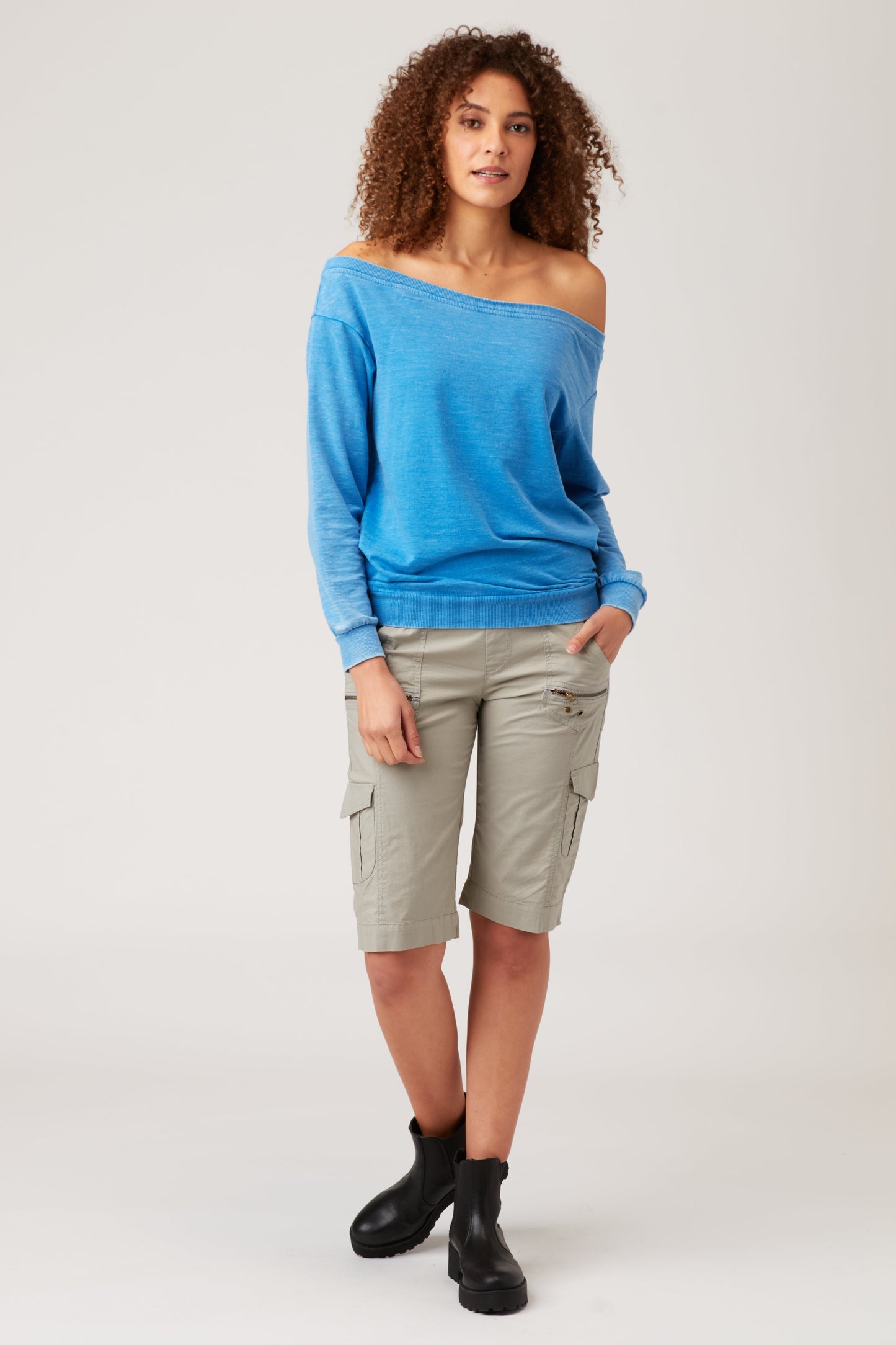 Zola Bermuda Short in Frost Frost - XCVI
