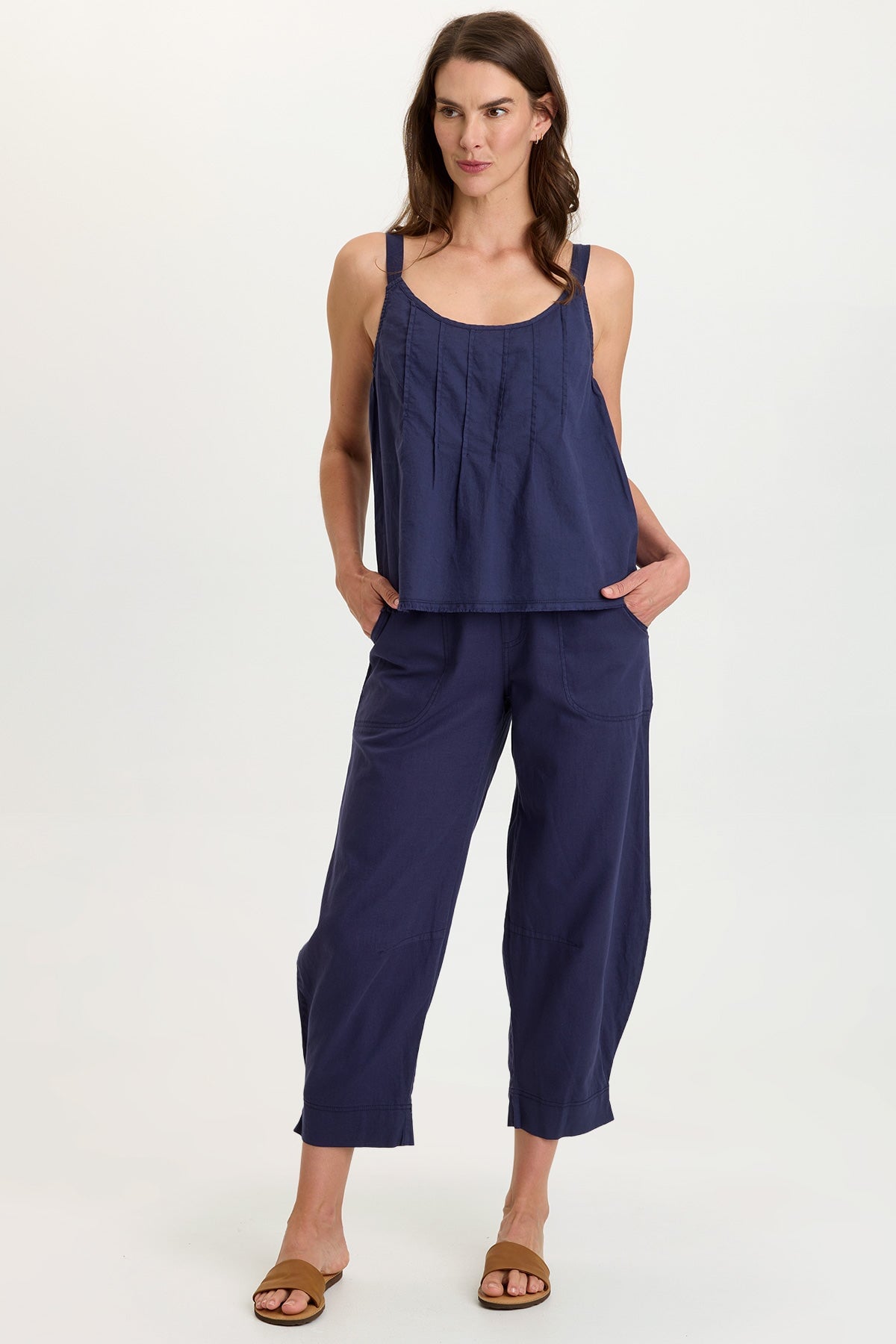 Wearables Shawnie Flowy Linen Pintuck Tank Navy - XCVI
