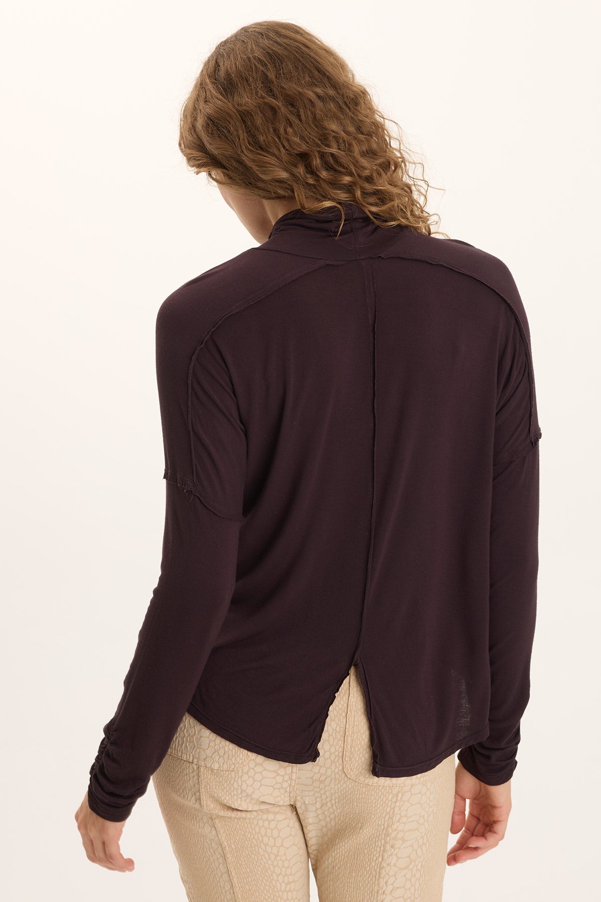 Norda Stretch Jersey Keyhole-Neck Long-Sleeve Top Ashlar - XCVI