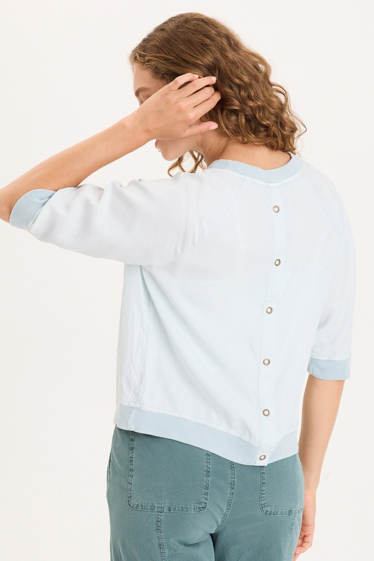 Twill/Rib Elongated Raglan Short Sleeves and Snap-Up Back Linton Top Carefree Pigment - XCVI