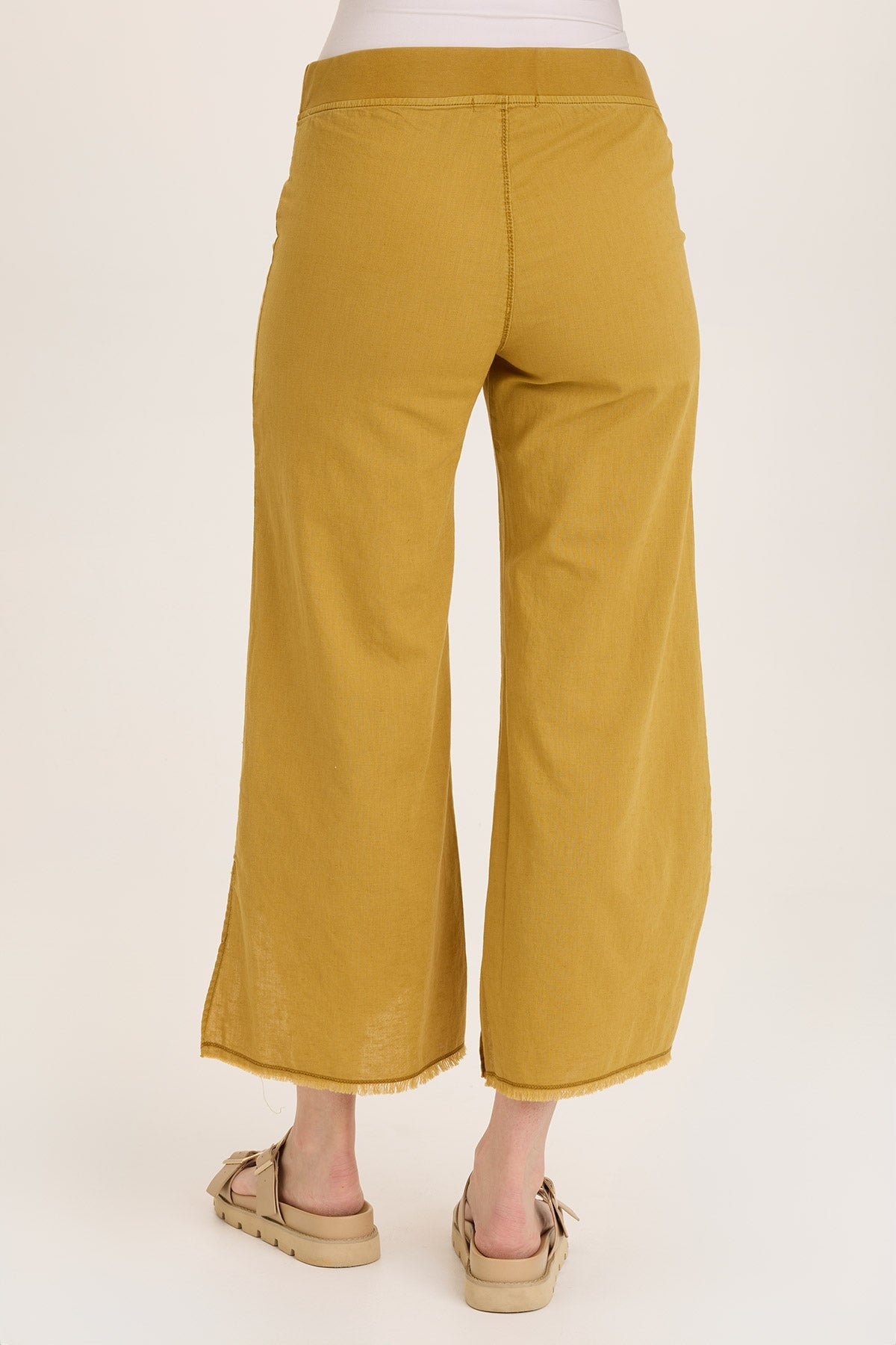 Wearables Astri Asymmetric Wide Leg Pant handkerchief hem crop in Cotton/Linen Radiance Pigment - XCVI