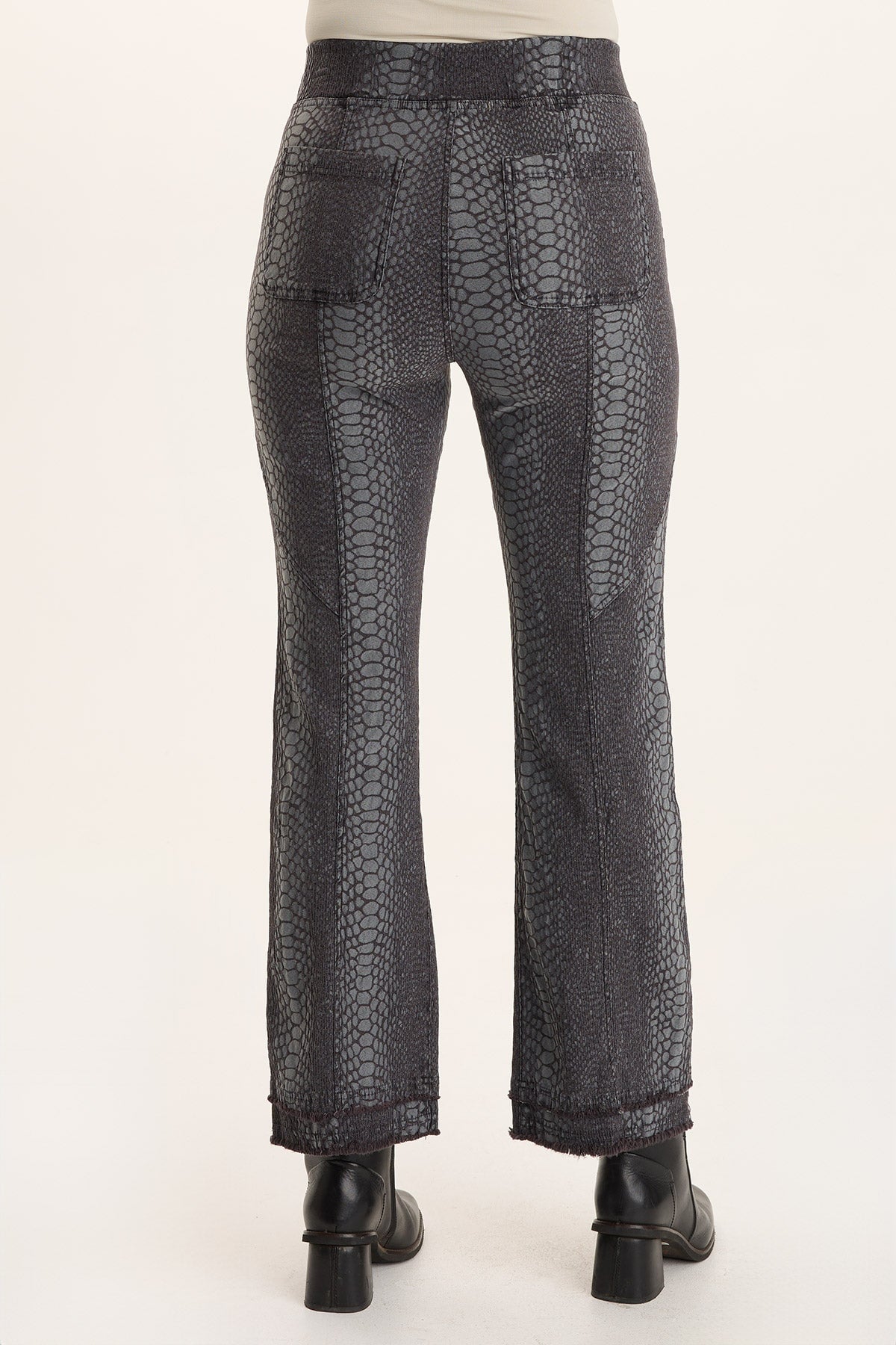 Askell Textured Jacquard Pull-On Flare Pant Ashlar - XCVI