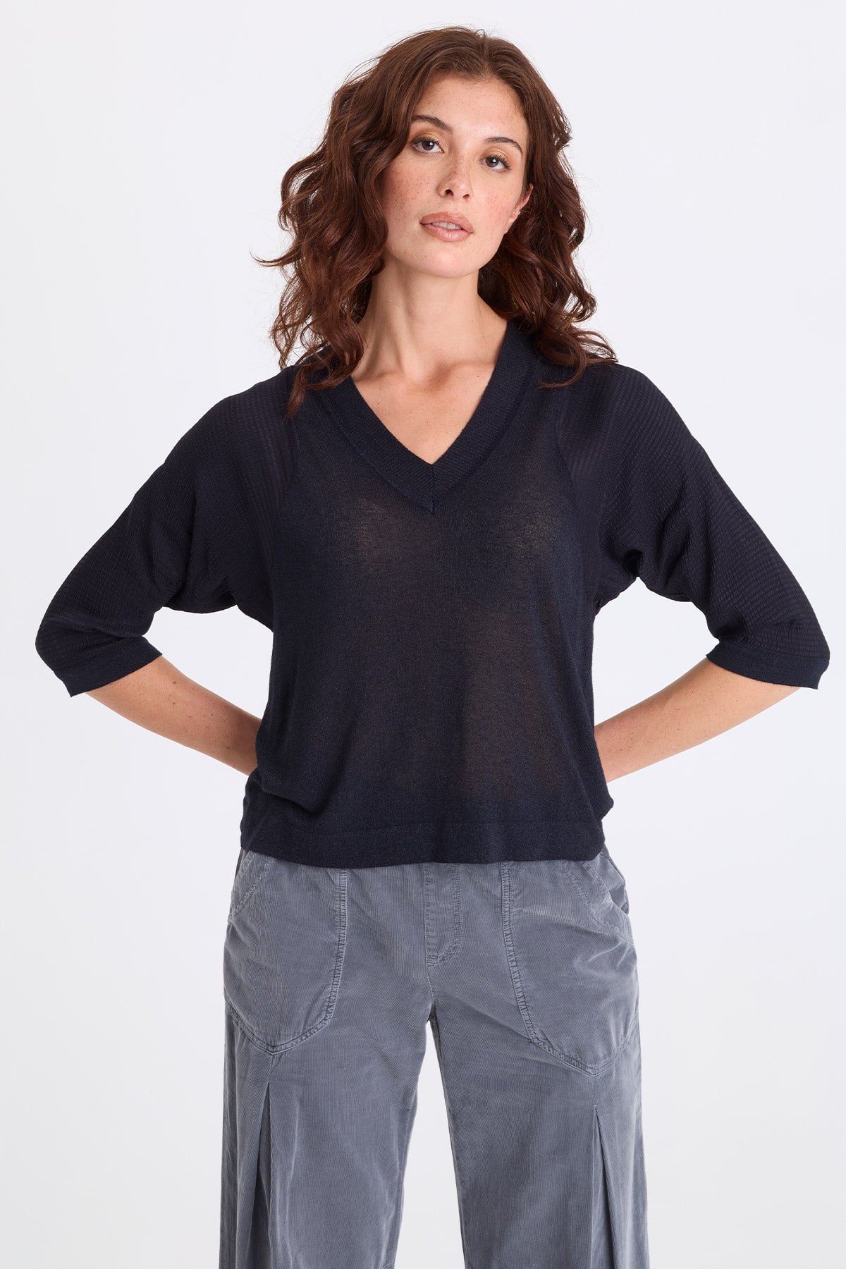 Mer Vivi Stripe V-Neck Light Sweater-Knit Top Midnight Blue - XCVI