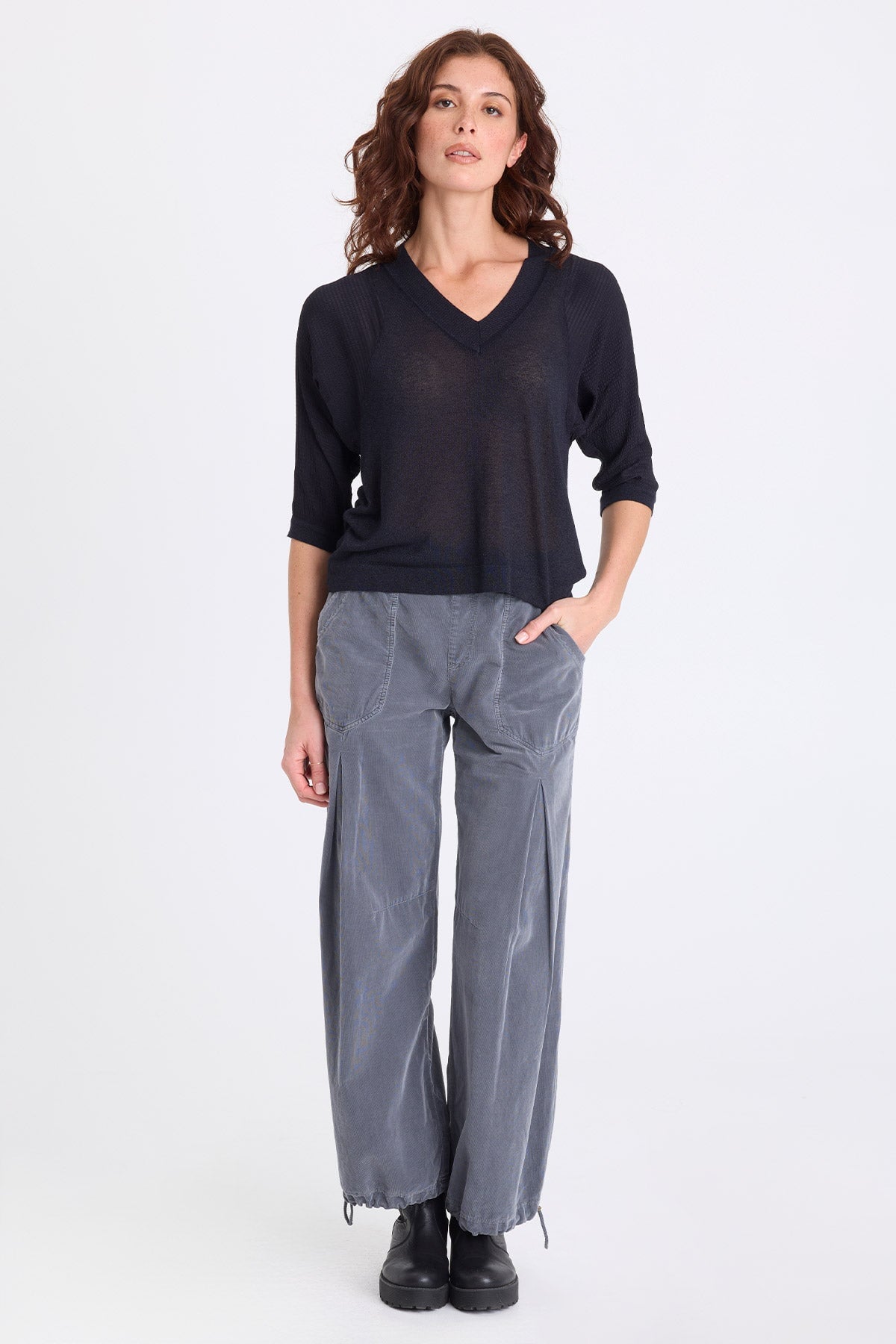 Mer Vivi Stripe V-Neck Light Sweater-Knit Top Midnight Blue - XCVI