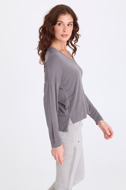 Noor Jersey V-Neck Long Sleeve Top Nebulous Pigment - XCVI