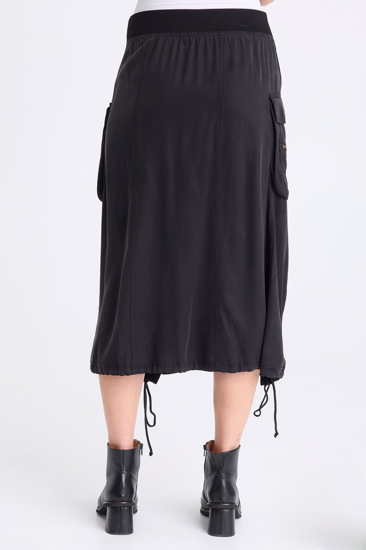 Cyran Soft Twill Cinch Hem Cargo Skirt Black - XCVI