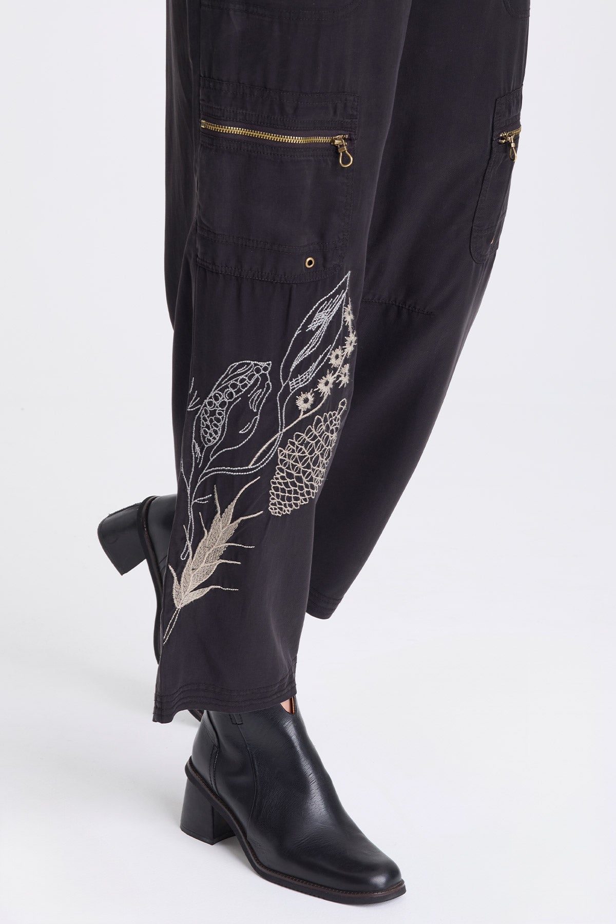 Odran Embroidered Soft Twill Zippered Cargo Pockets Subtle Wide Leg Pant Black - XCVI