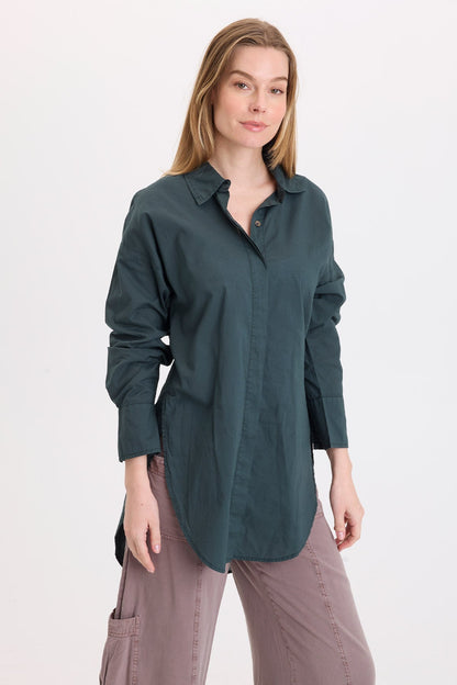 Wearables Ellard Cotton Voile High-Low Side-Slit Button-Up Blouse Vining Ivy Pigment - XCVI