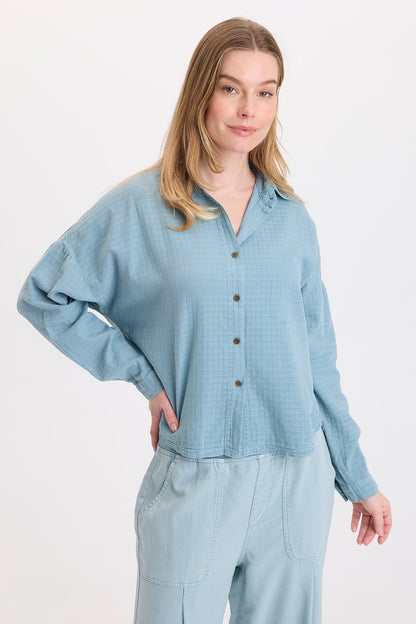 Wearables Becknir Basket Weave Textured Button-Up Top Thunderclap Pigment - XCVI