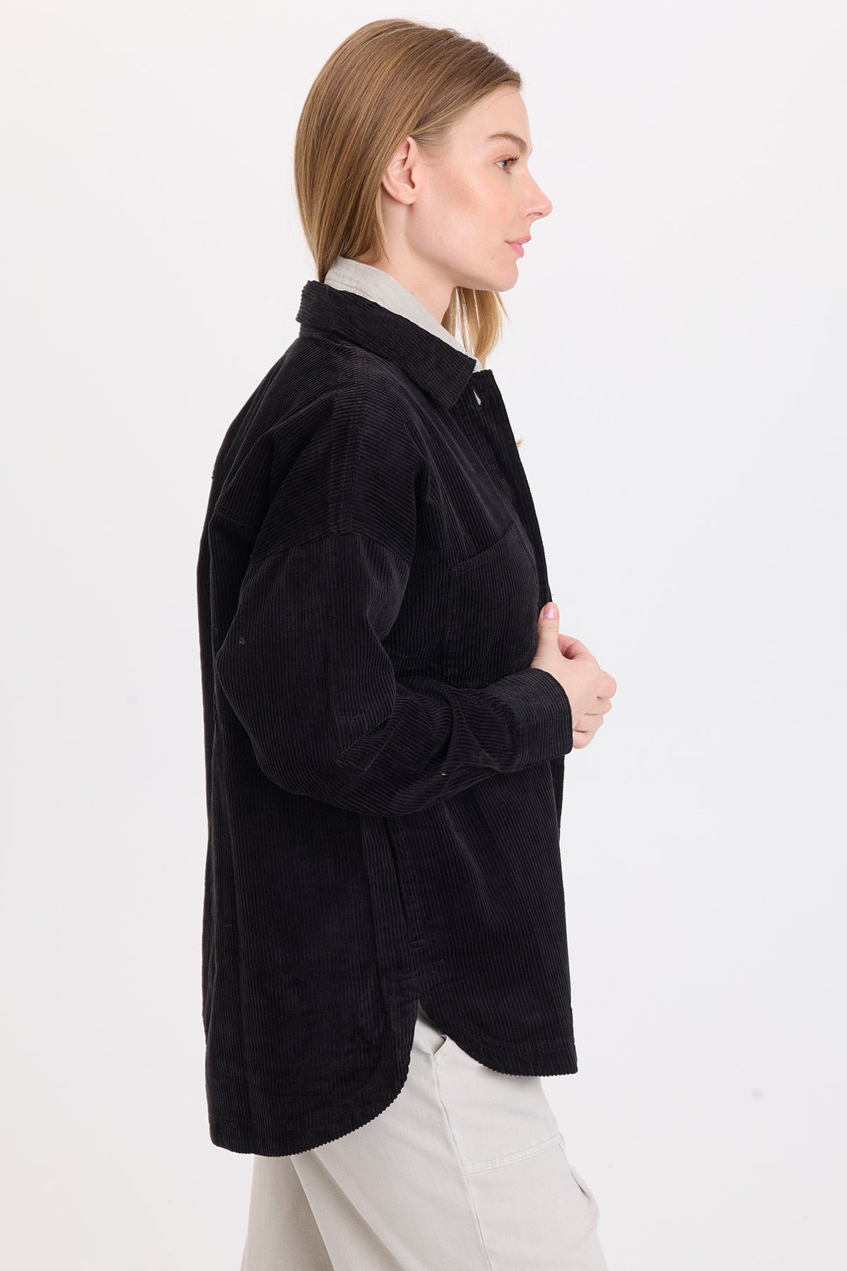 Wearables Lincoln Corduroy Shacket Black - XCVI