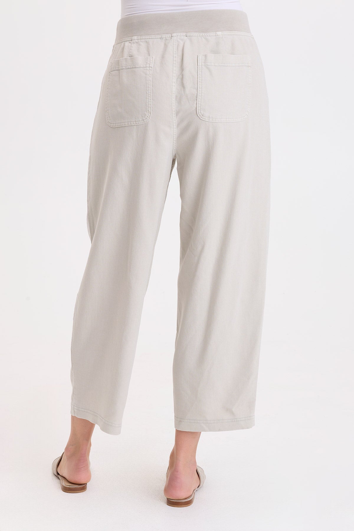 Wearables Festus Twill Tapered Pleated Hem Pull-On Crop Whitecap Pigment - XCVI