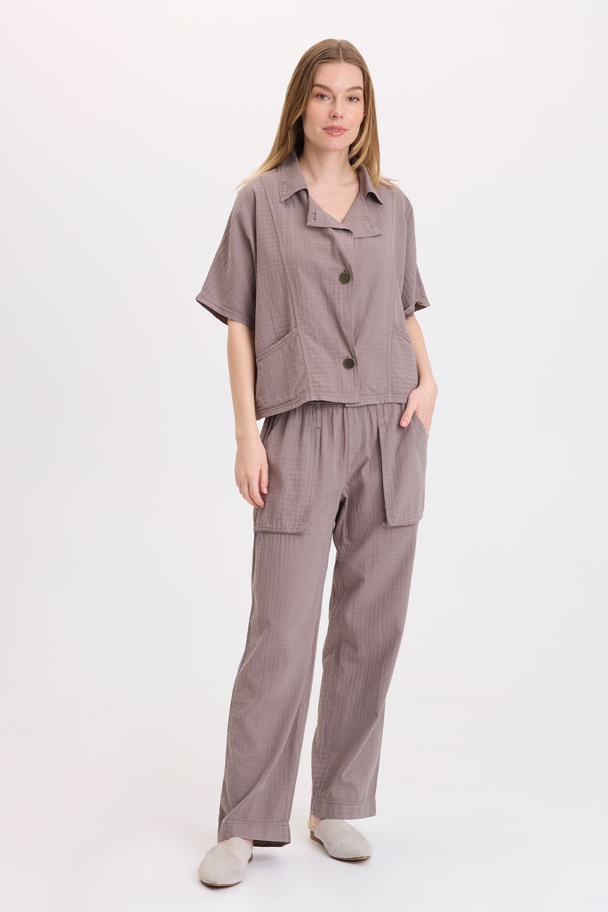 Wearables Robbie Basket-Weave Textured Relaxed Pant Poppy Seed - XCVI