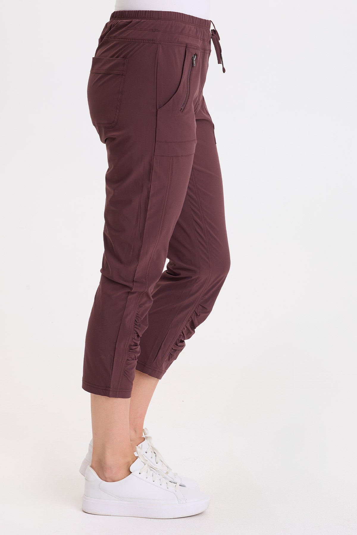 Wearables Rhodes 4-Way Stretch Ruched Leg Cropped Legging Vixen - XCVI