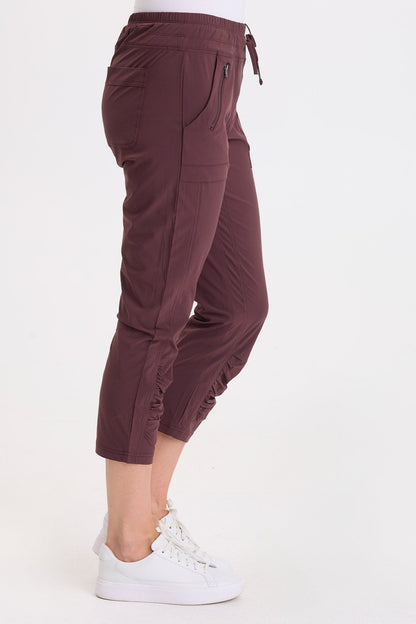 Wearables Rhodes 4-Way Stretch Ruched Leg Cropped Legging Vixen - XCVI