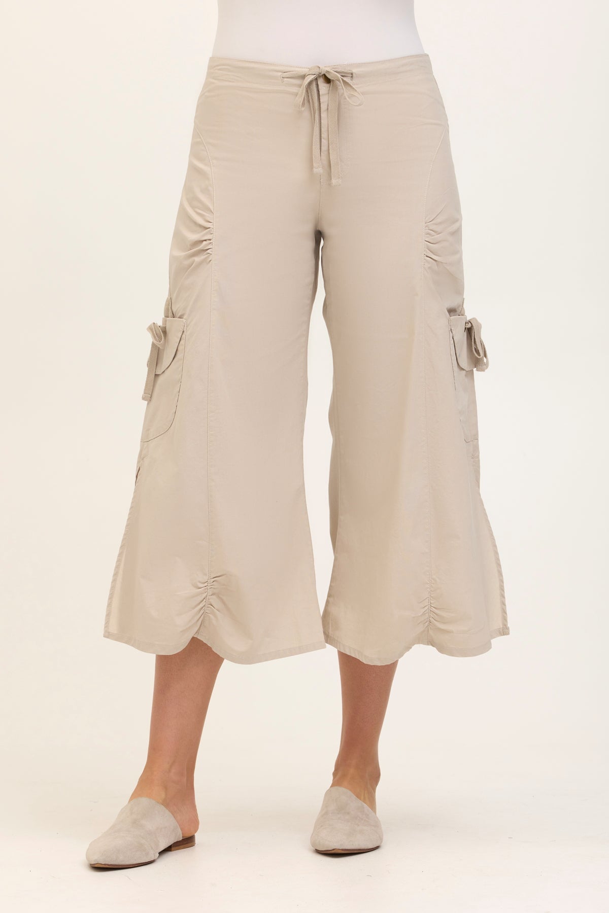Wearables Core Cargo Gaucho Crop Stretch Poplin Pant Silverstone - XCVI