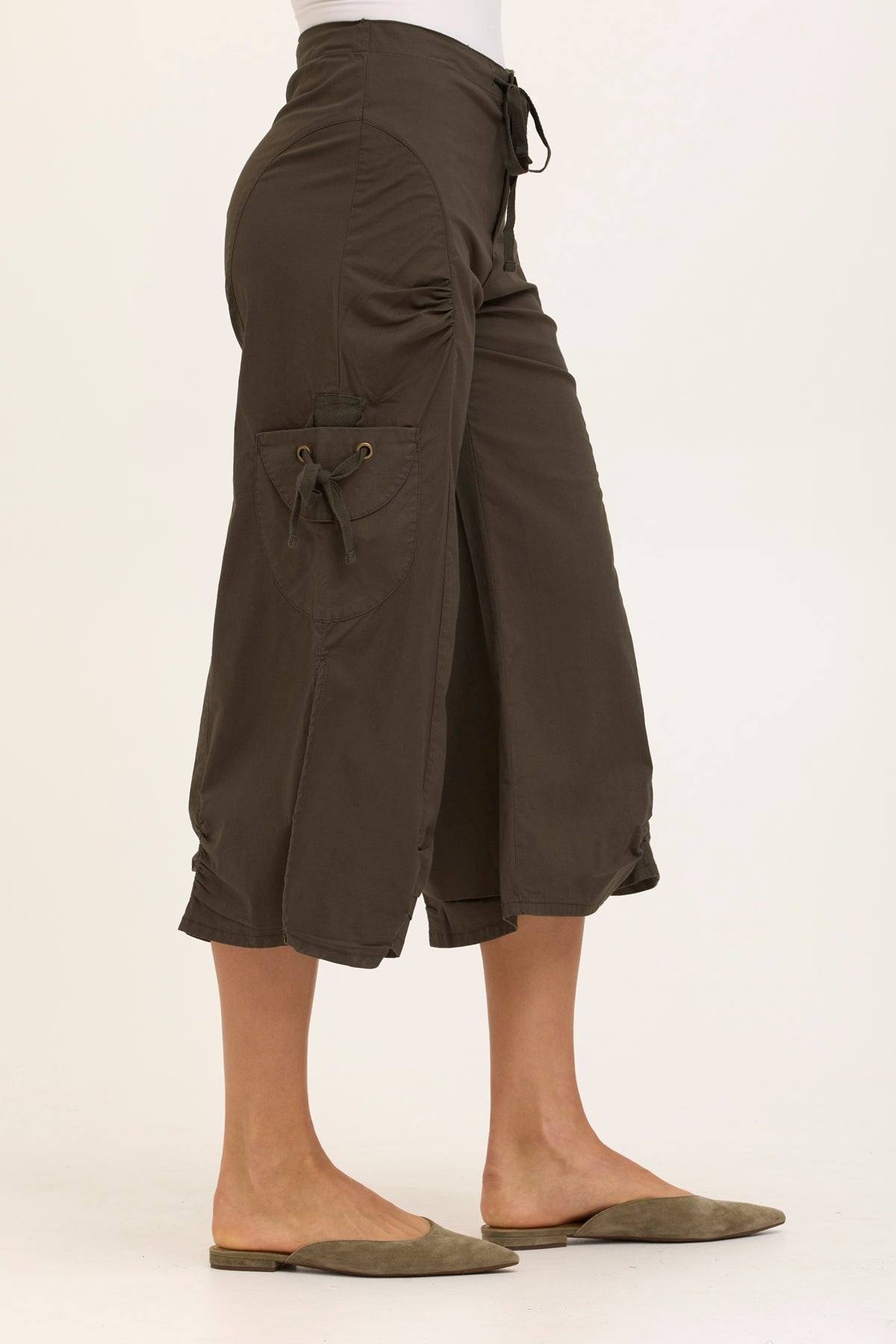 Wearables Core Cargo Gaucho Crop Stretch Poplin Pant Olive - XCVI