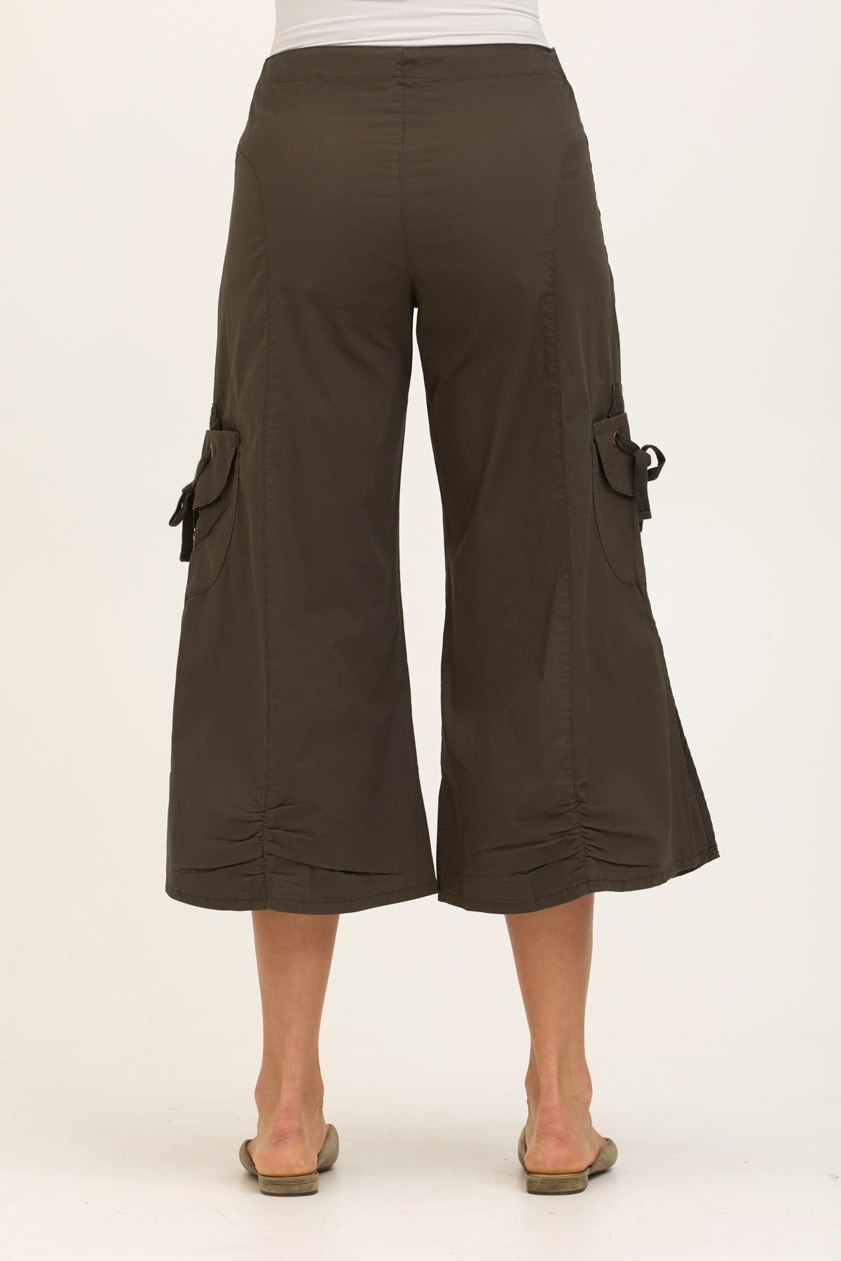 Wearables Core Cargo Gaucho Crop Stretch Poplin Pant Olive - XCVI