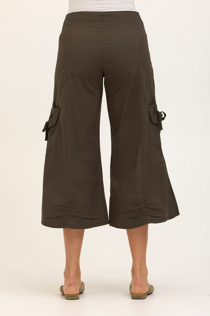 Wearables Core Cargo Gaucho Crop Stretch Poplin Pant Olive - XCVI