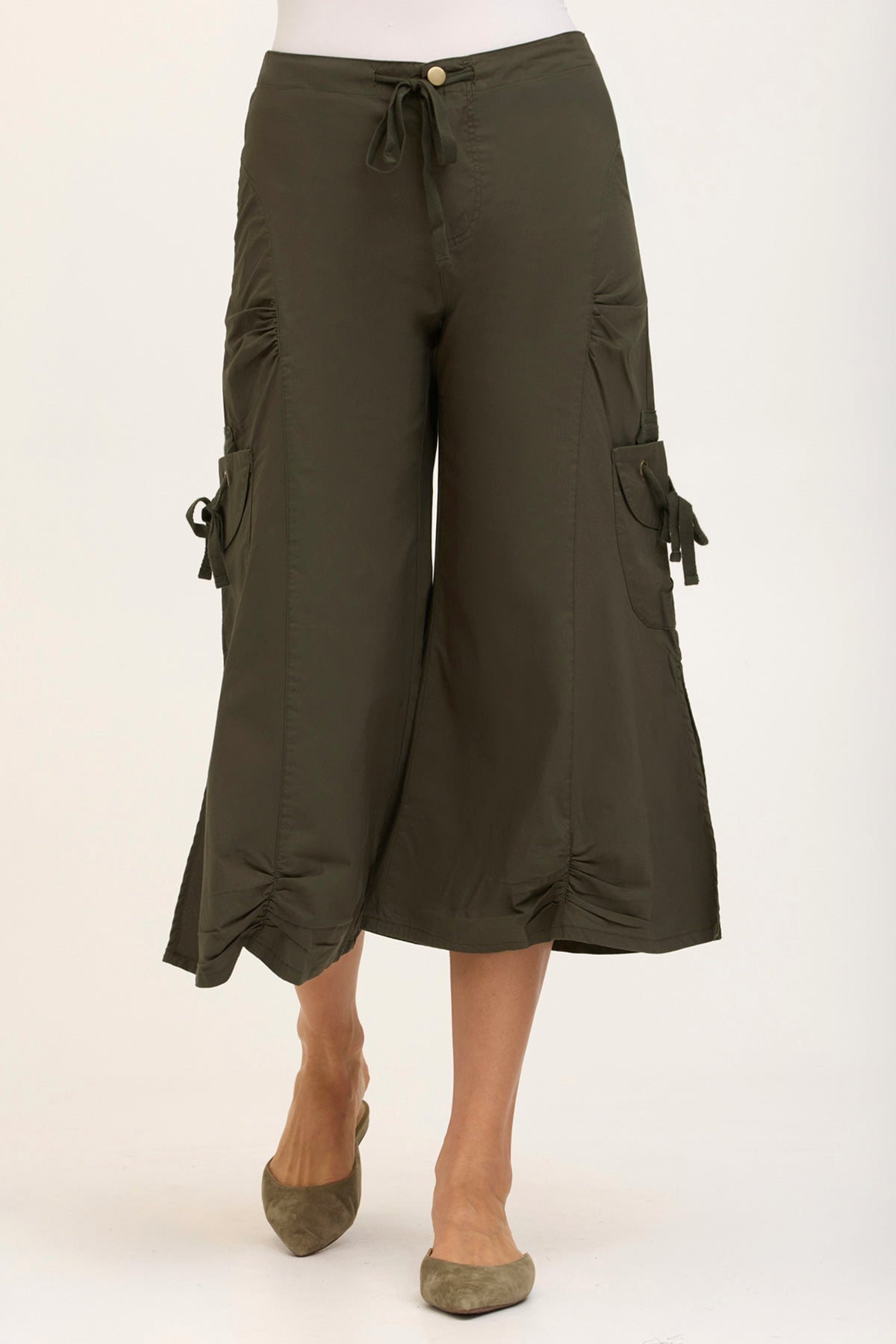 Wearables Core Cargo Gaucho Crop Stretch Poplin Pant Olive - XCVI