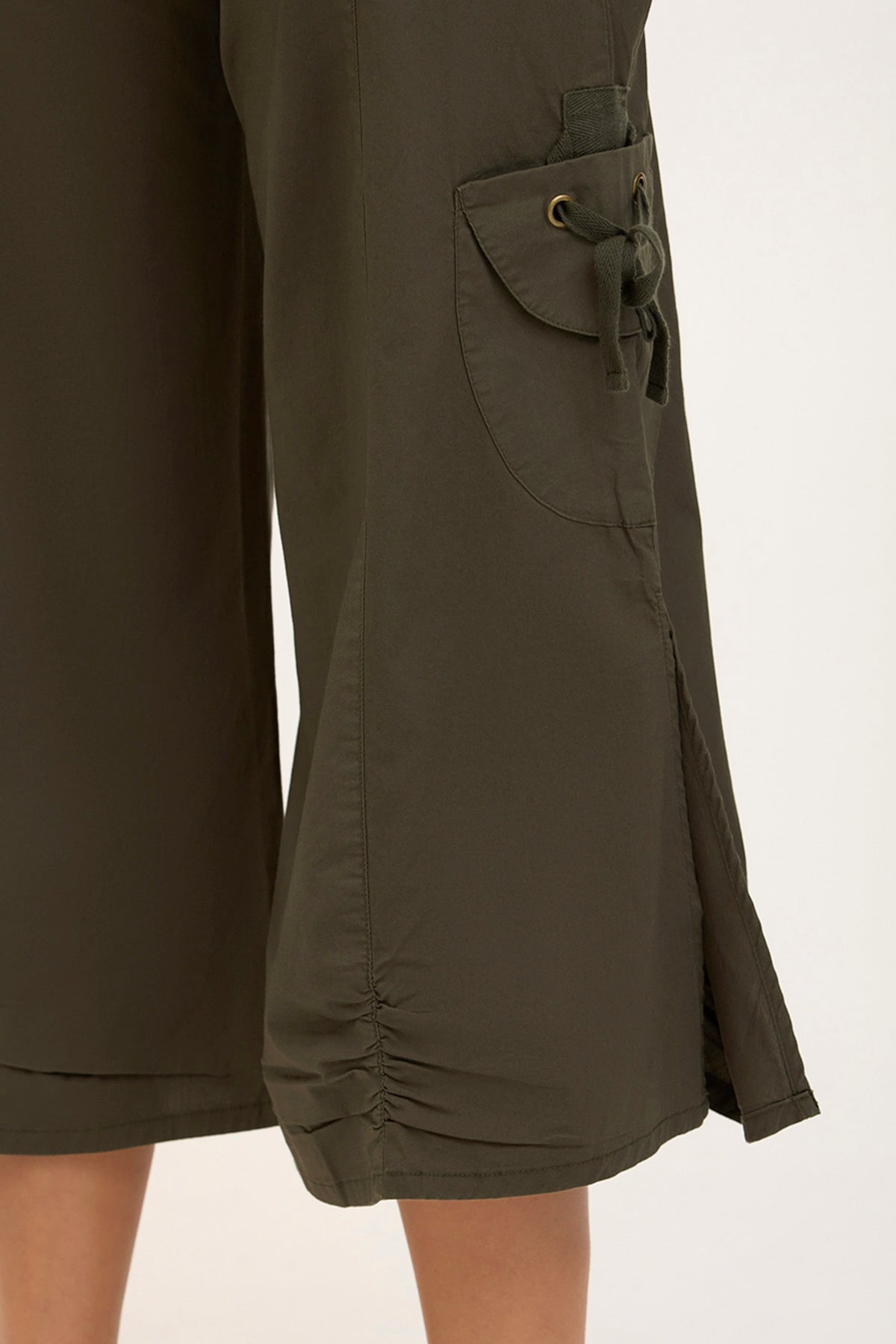 Wearables Core Cargo Gaucho Crop Stretch Poplin Pant Olive - XCVI