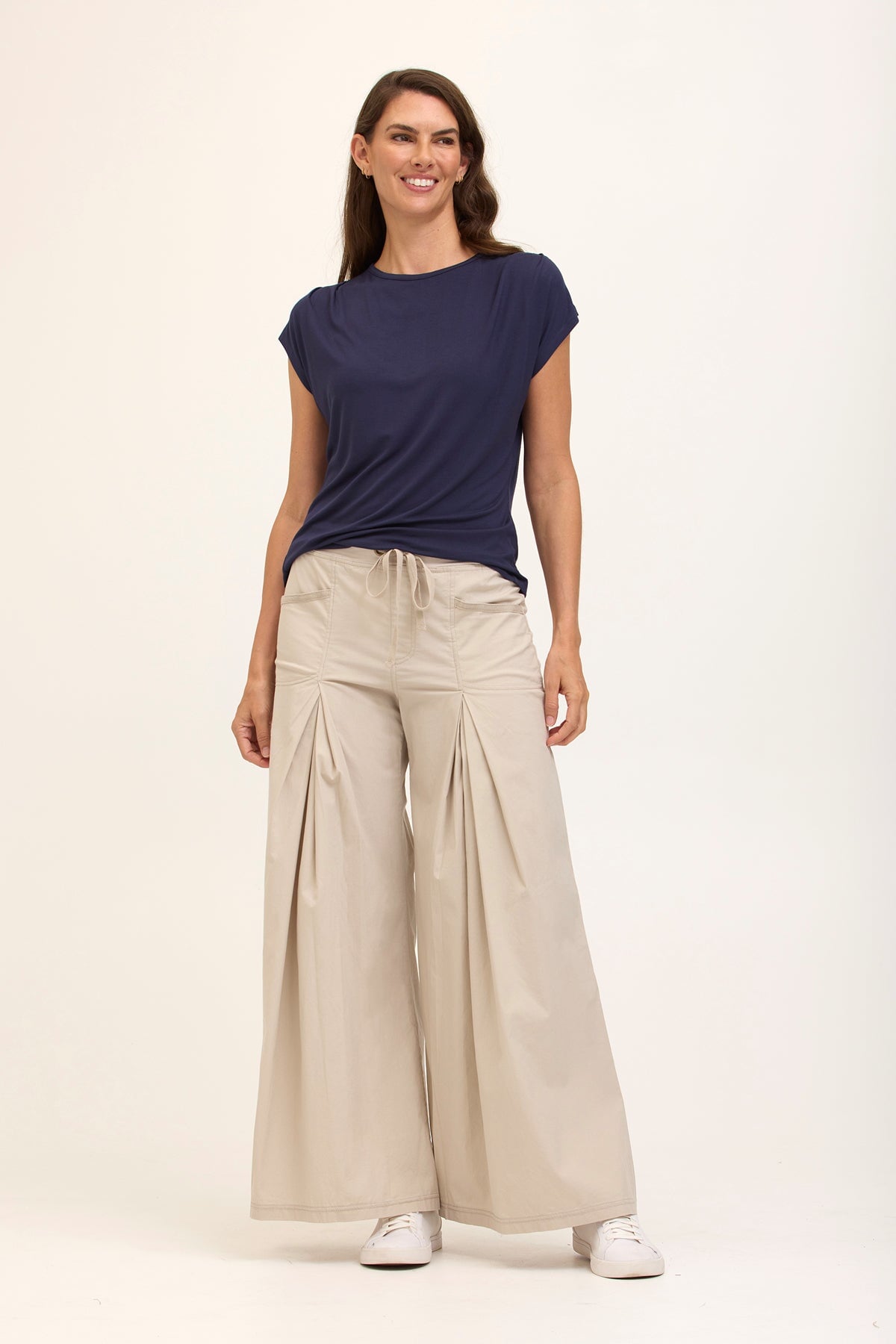 Wearables Core Zorba Stretch Poplin Box-Pleat Wide-Leg Pant Silverstone - XCVI