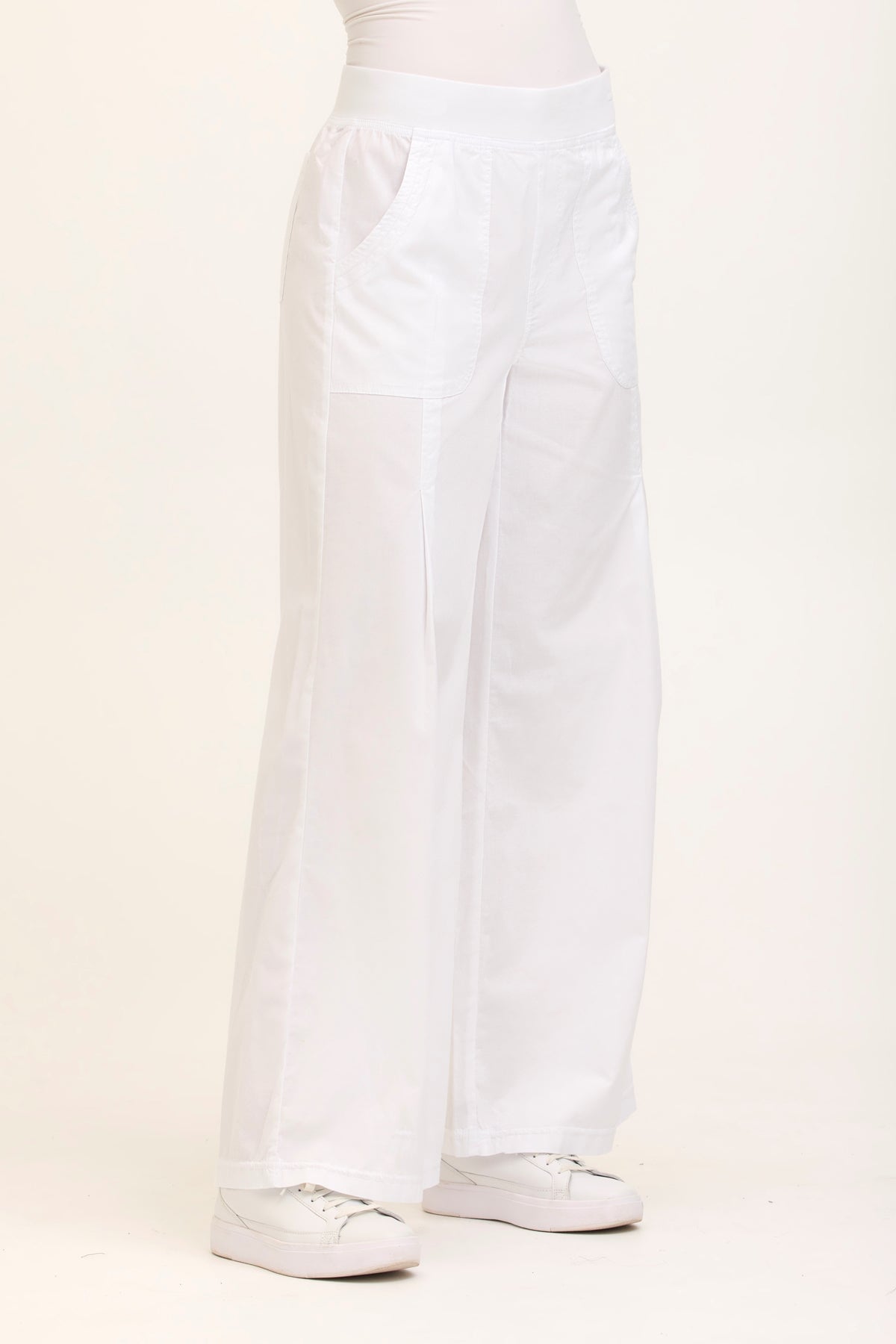 Wearables Core Dacia Stretch Poplin Wide Leg Pull-On Pant White - XCVI