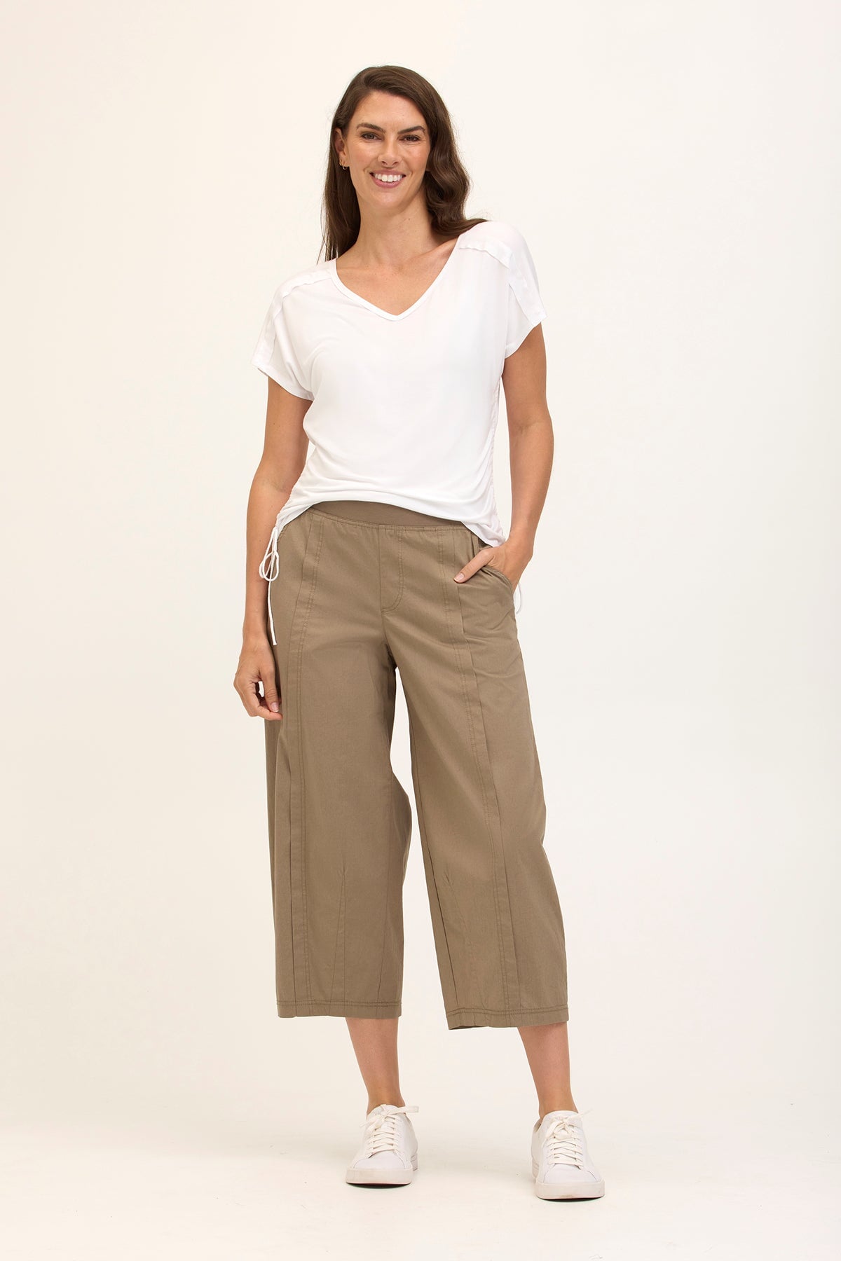 Benson Stretch Poplin Pull-On Waist Barrel Crop Pant Truffle - XCVI