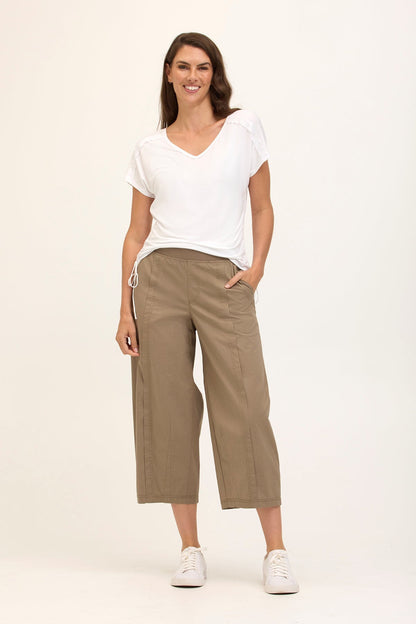 Benson Stretch Poplin Pull-On Waist Barrel Crop Pant Truffle - XCVI
