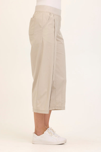 Benson Stretch Poplin Pull-On Waist Barrel Crop Pant Silverstone - XCVI