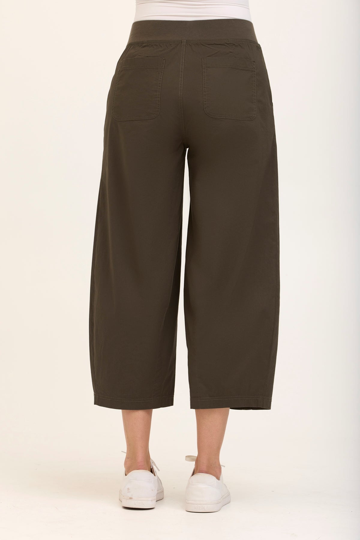 Benson Stretch Poplin Pull-On Waist Barrel Crop Pant Olive - XCVI