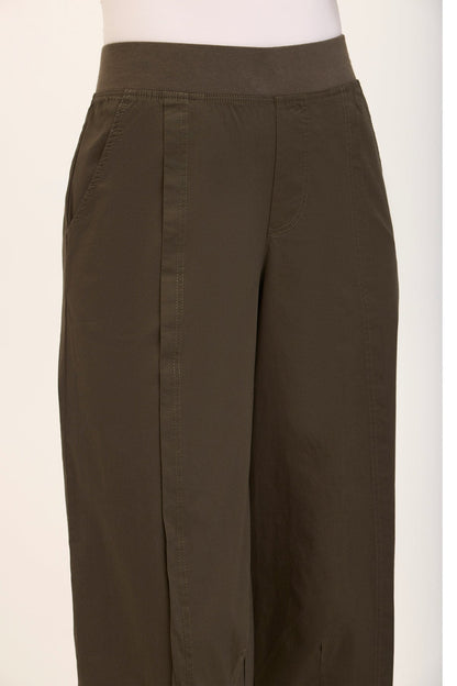 Benson Stretch Poplin Pull-On Waist Barrel Crop Pant Olive - XCVI