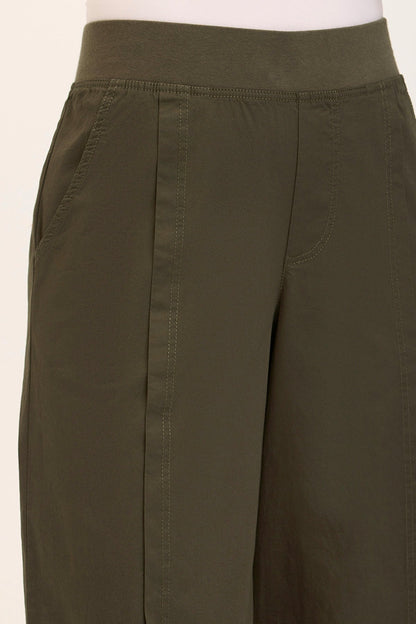 Benson Stretch Poplin Pull-On Waist Barrel Crop Pant Olive - XCVI