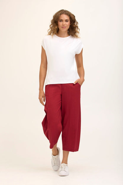 Benson Stretch Poplin Pull-On Waist Barrel Crop Pant Crimson - XCVI