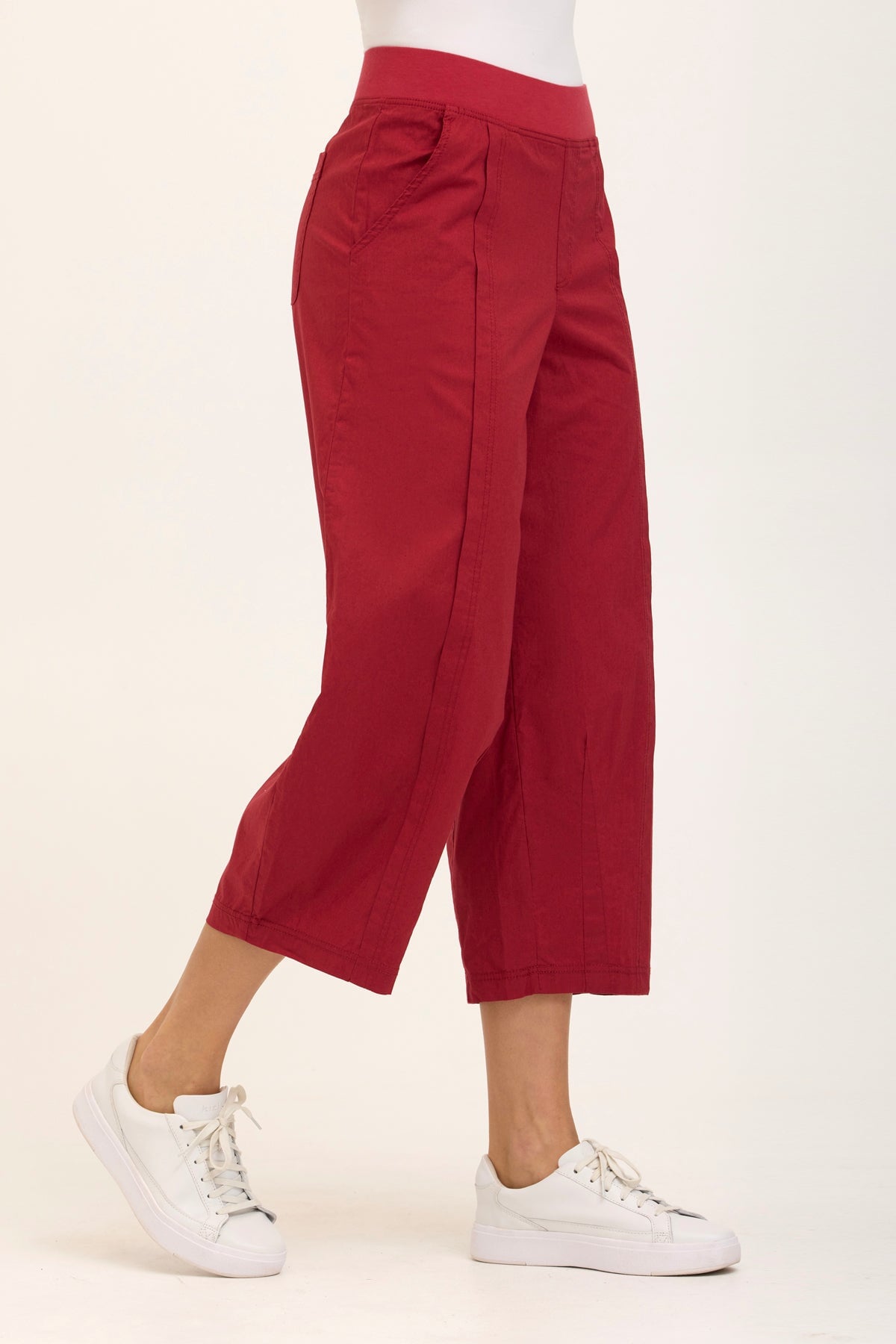Benson Stretch Poplin Pull-On Waist Barrel Crop Pant Crimson - XCVI