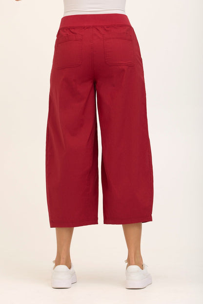 Benson Stretch Poplin Pull-On Waist Barrel Crop Pant Crimson - XCVI