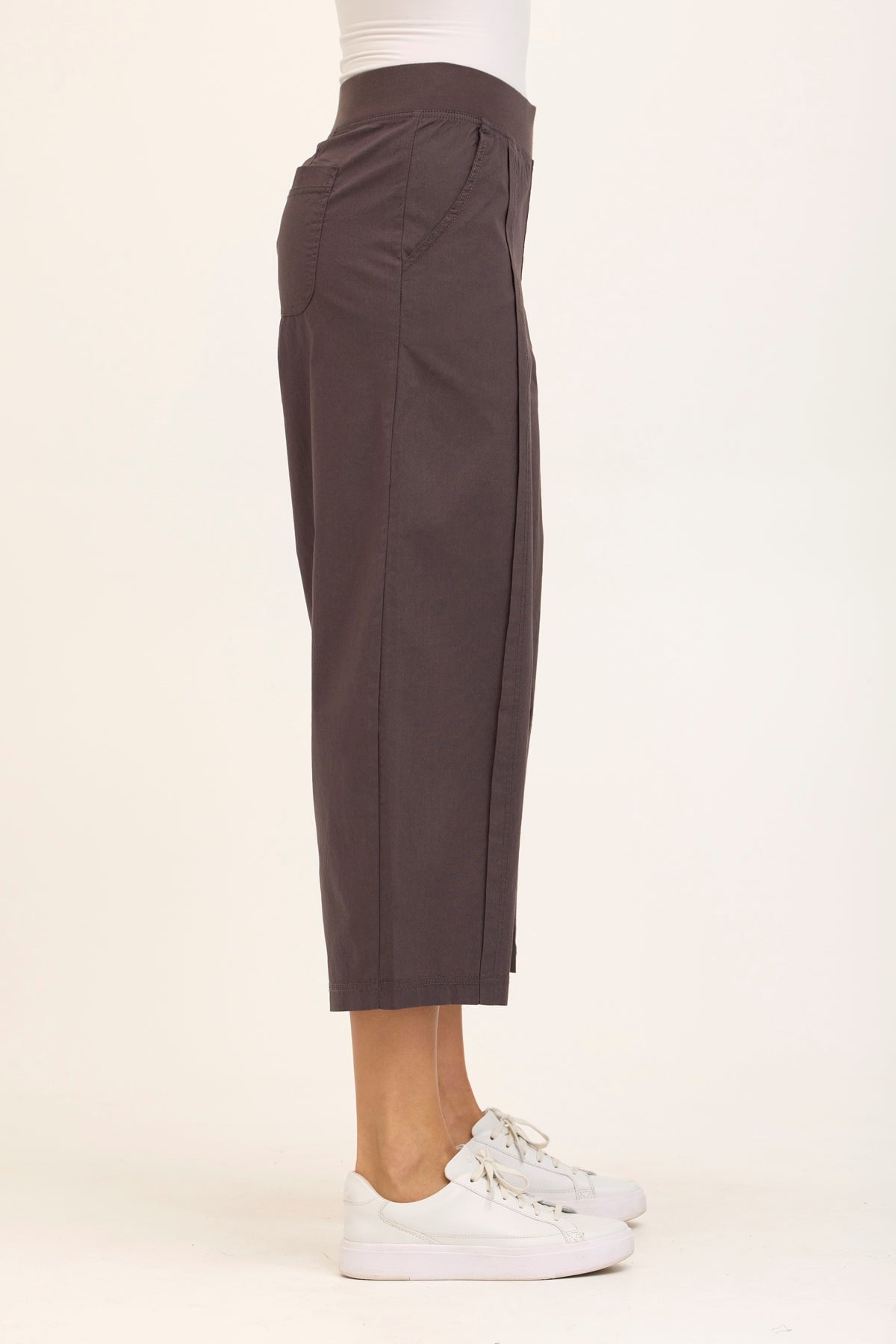 Benson Stretch Poplin Pull-On Waist Barrel Crop Pant Charcoal - XCVI