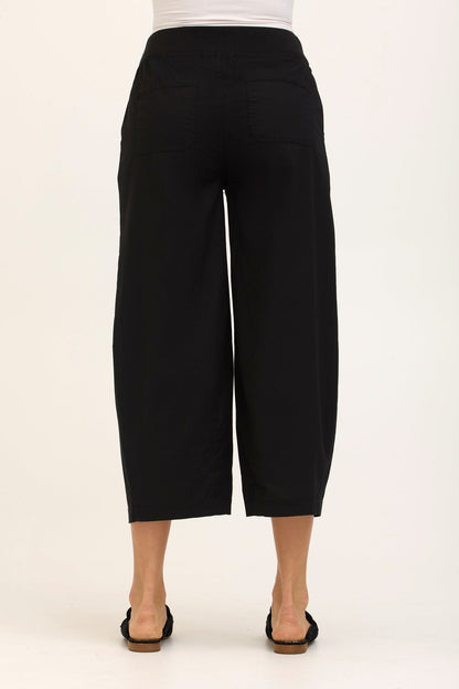 Benson Stretch Poplin Pull-On Waist Barrel Crop Pant Black - XCVI