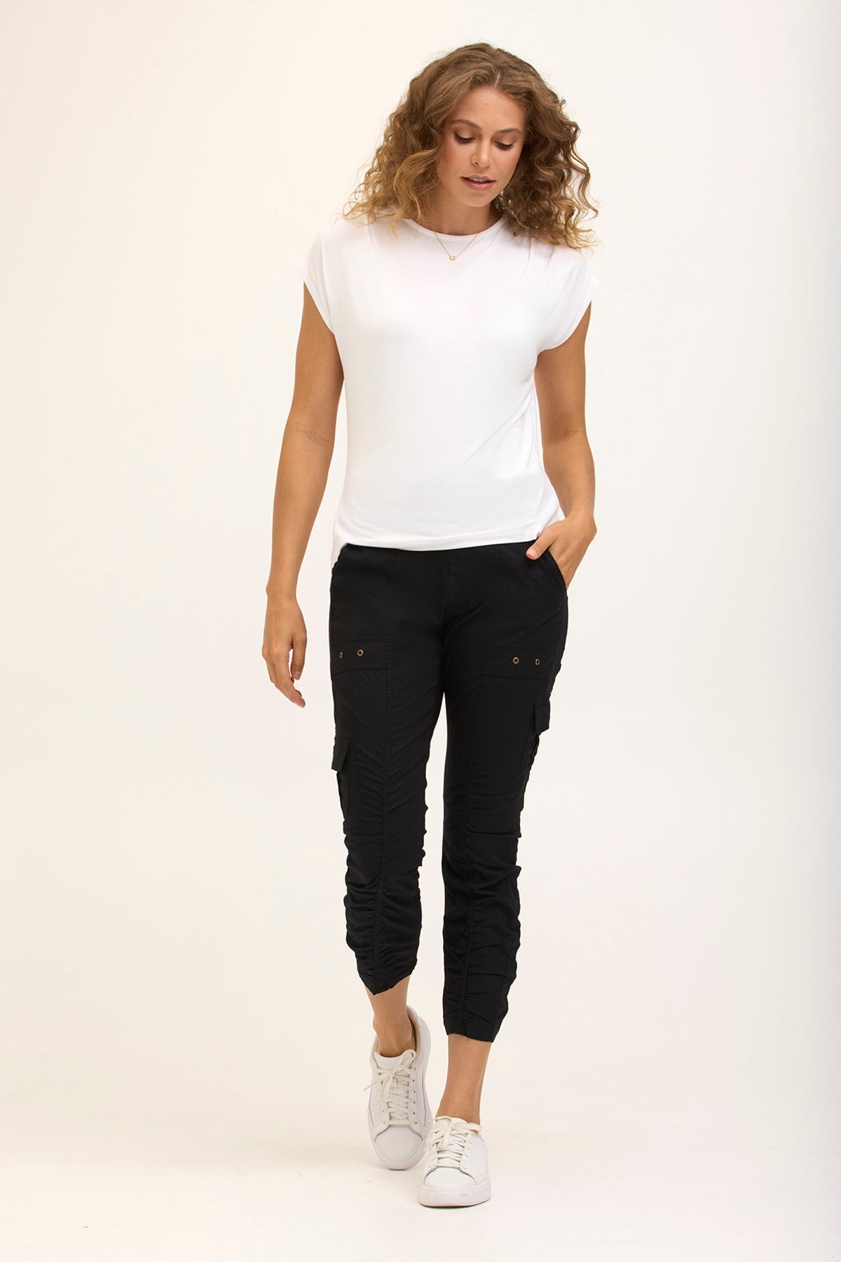 Wearables Tilton Stretch Poplin Ruched Crop Skinny Pant Black - XCVI