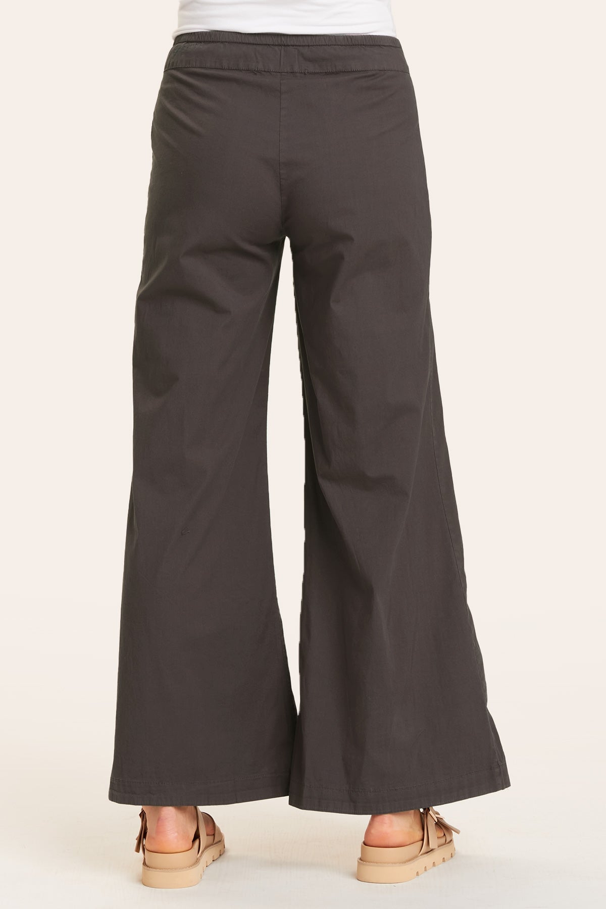 Terraced Wide Leg Pant in Charcoal  - XCVI