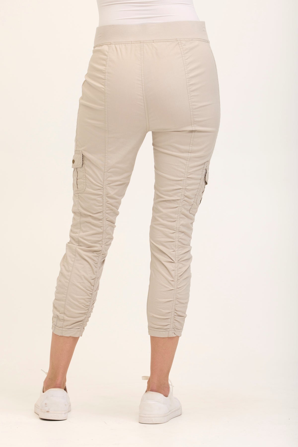 Wearables Tilton Stretch Poplin Ruched Crop Skinny Pant Silverstone - XCVI