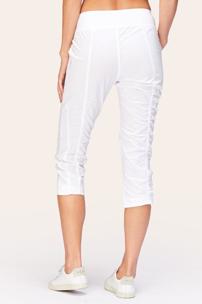 Iris Crop in White  - XCVI