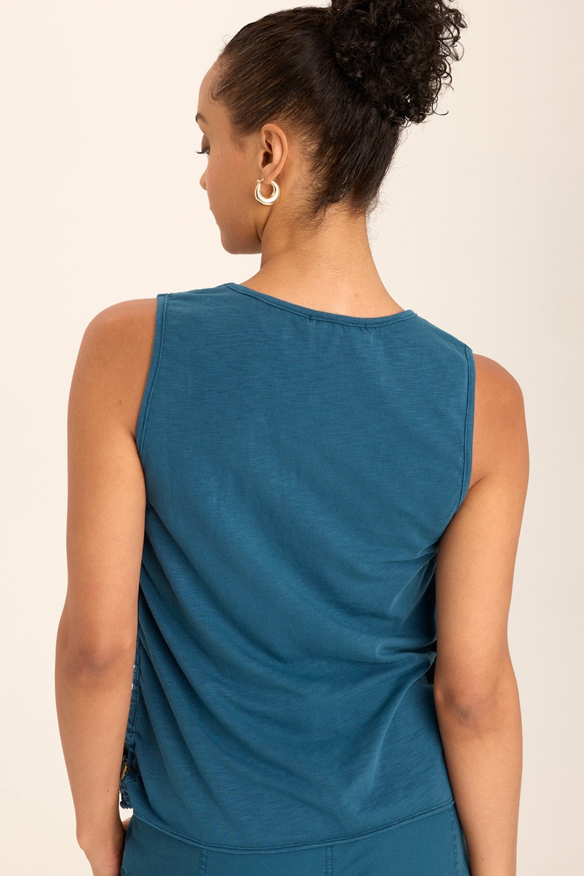 Wearables Ileana Cinched Soft Twill V-Neck Tank with adjustable side seam and jersey contrast + brass hardware in Blue Abyss Pigment - XCVI