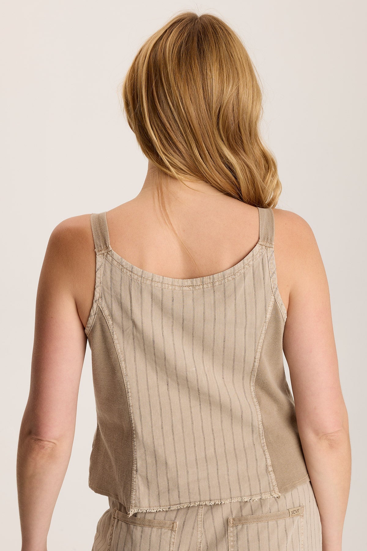 Ludora Linen Tank – Striped with Sharkbite Hem Tanglewood Pigment - XCVI