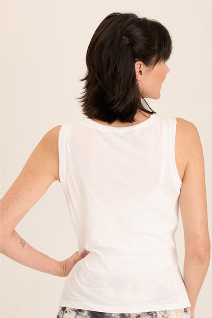 Wearables Rexel Jersey Rib Insert Shirred Tank with classic crew neck in White White - XCVI
