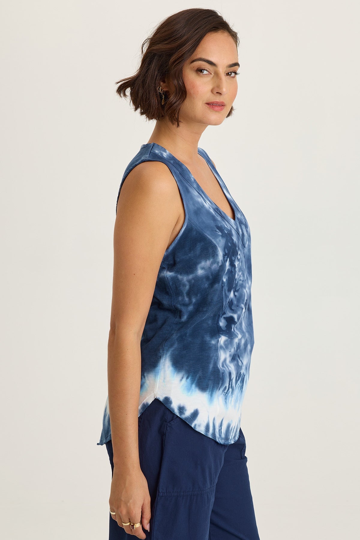 Wearables Nila Twill-Front Jersey-Back V-Neck Tank Aberrant Wash - XCVI
