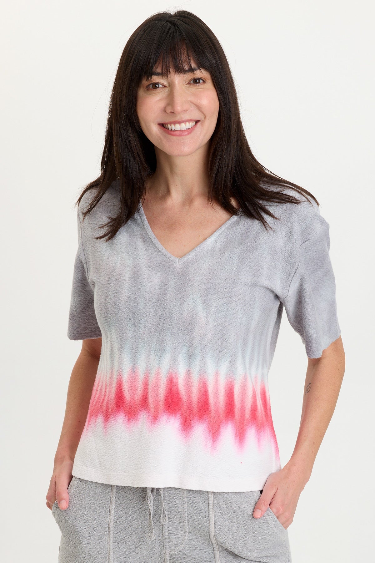Lorn 100% Cotton Crepe Knit Short Sleeve V-Neck Tee Paradox Wash Magma - XCVI